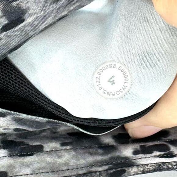 Lululemon Base Pace High-Rise Tight 25" Estuary Grey Multi Size 4 - Picture 10 of 10